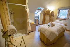 Luxury-Treatment-Room